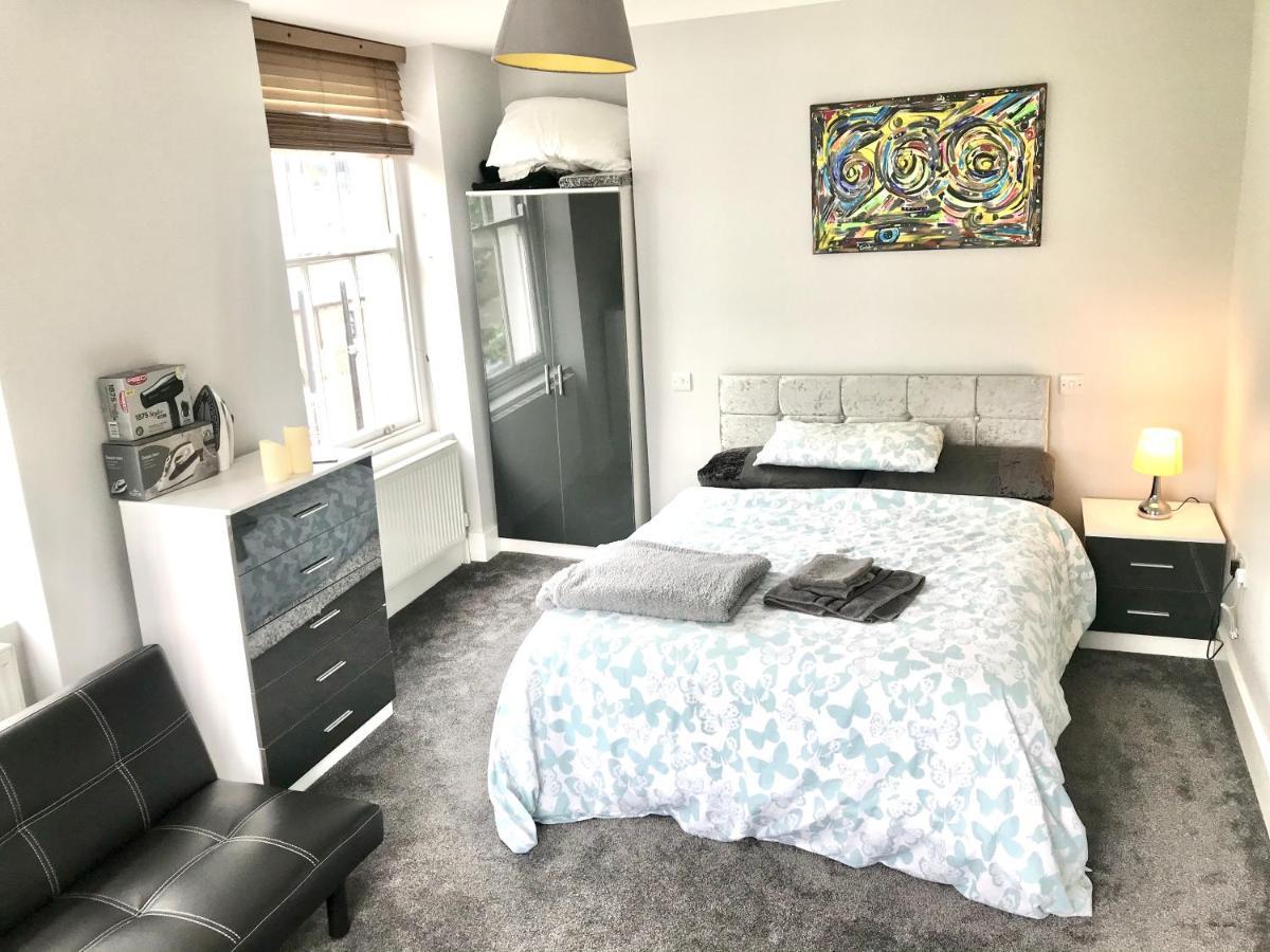 Camden Guest House Double Bedroom With Super Large King Bed Londres Extérieur photo